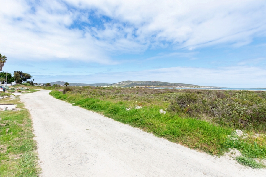 4 Bedroom Property for Sale in Middedorp Western Cape